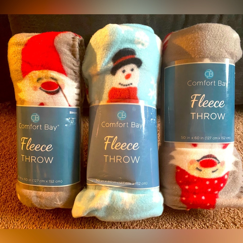 50X60 (3) new throw blankets (2 gnome and 1 snowman) BUNDLE DEAL🎉